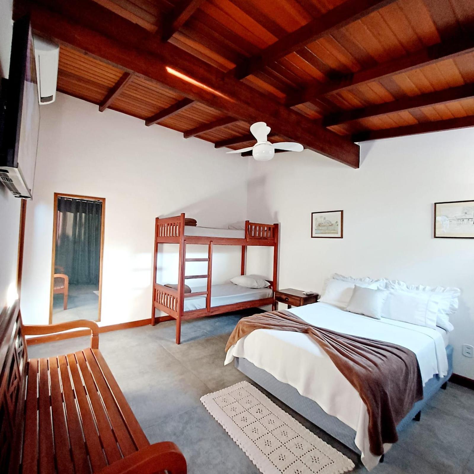 Suítes Estou de Férias Paraty Quarto foto